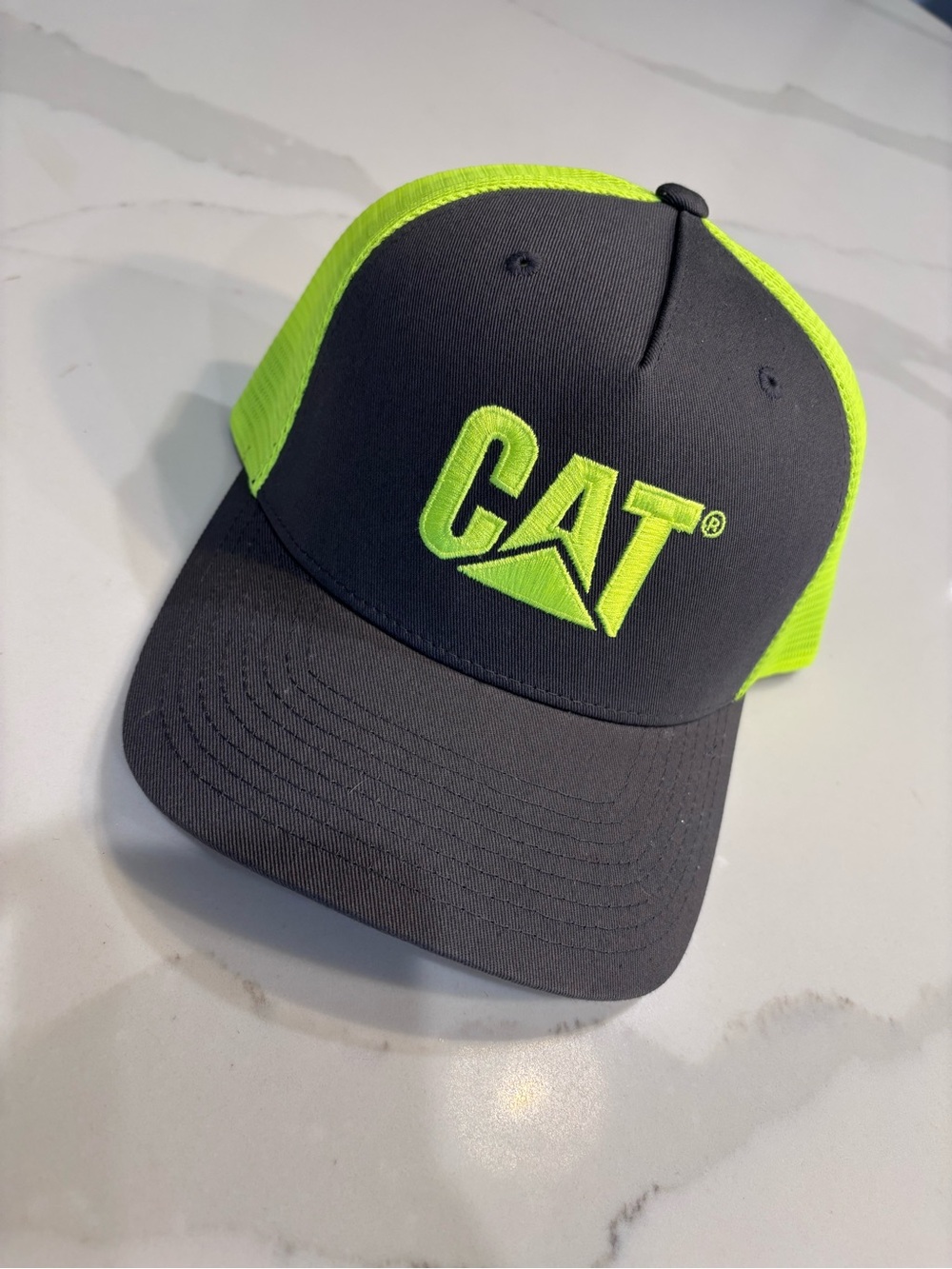 CAT High-Visibility Grey & Neon Yellow Trucker Hat